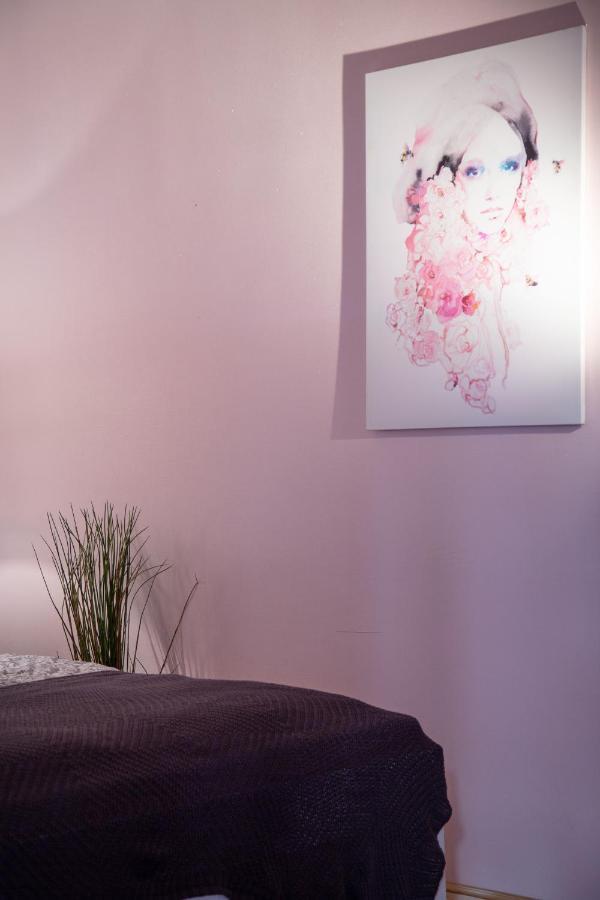 Luxury Downtown Home By Anna Boedapest Buitenkant foto