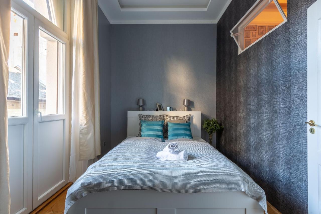 Luxury Downtown Home By Anna Boedapest Buitenkant foto